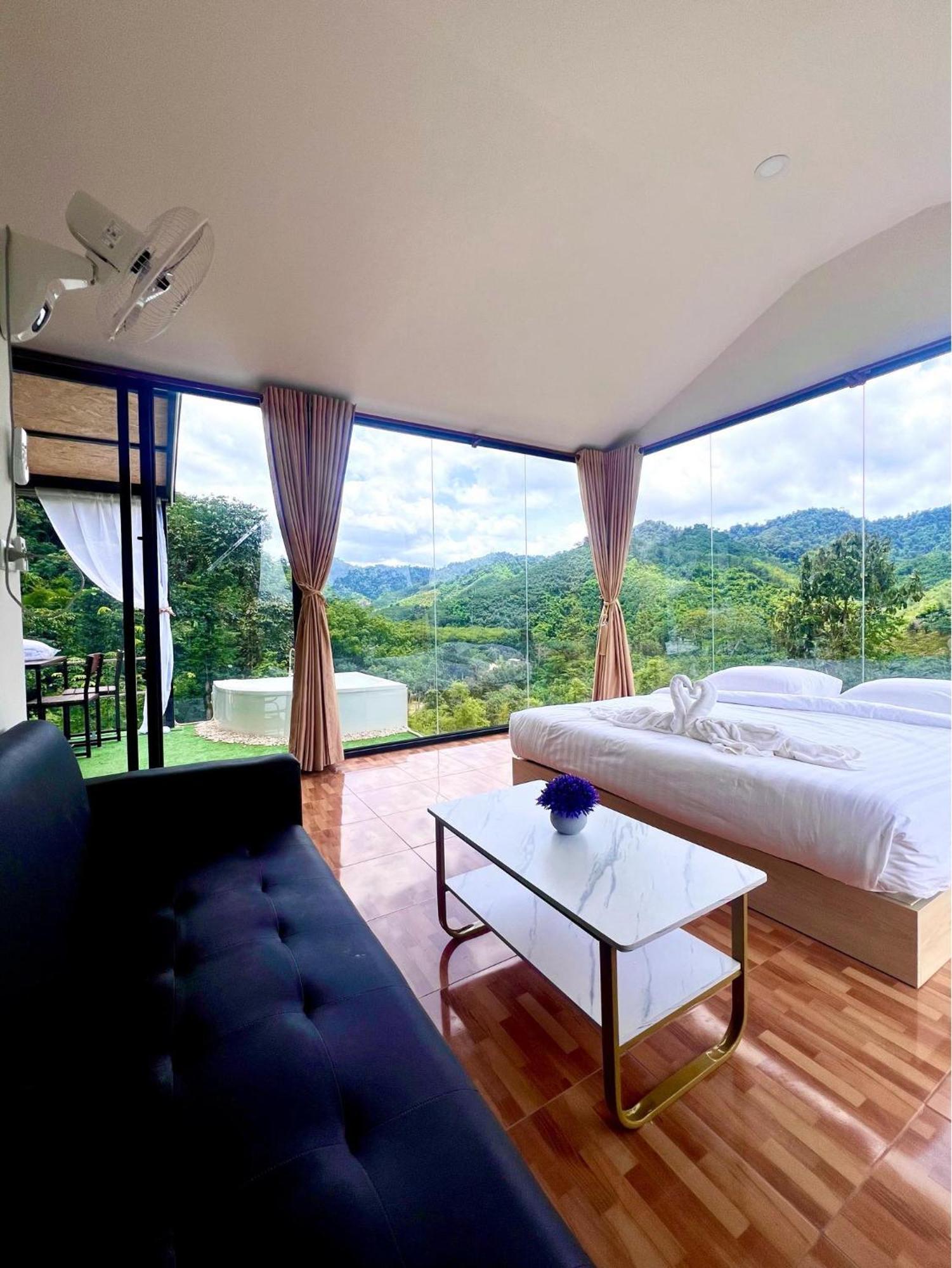 Camping Phutajoy Khaosok แคมป์ปิ้งภูตาจ้อยเขาศก Ban Thung Lang Tham Exterior photo
